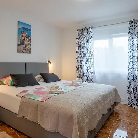 Restaurant & Nino Porat (Krk)