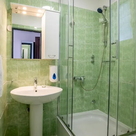 Restaurant & Nino Pensionat