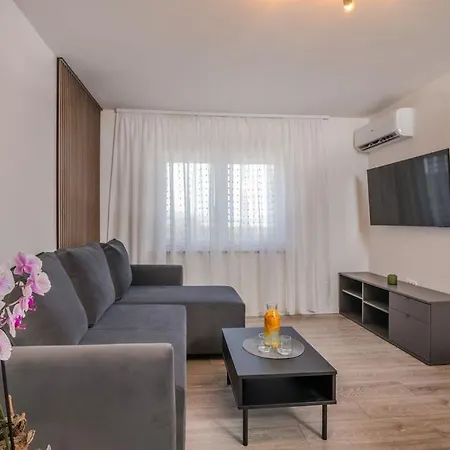 Restaurant & Nino Pensionat