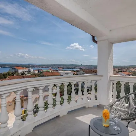 Restaurant & Nino 3* Porat (Krk)